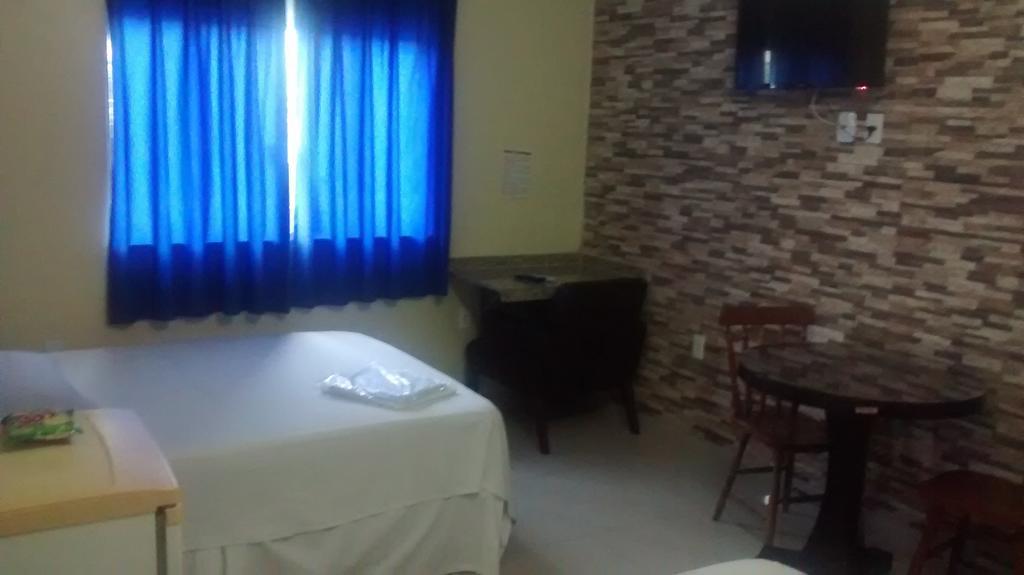 Hotel Dois Candangos Núcleo Bandeirante Zimmer foto